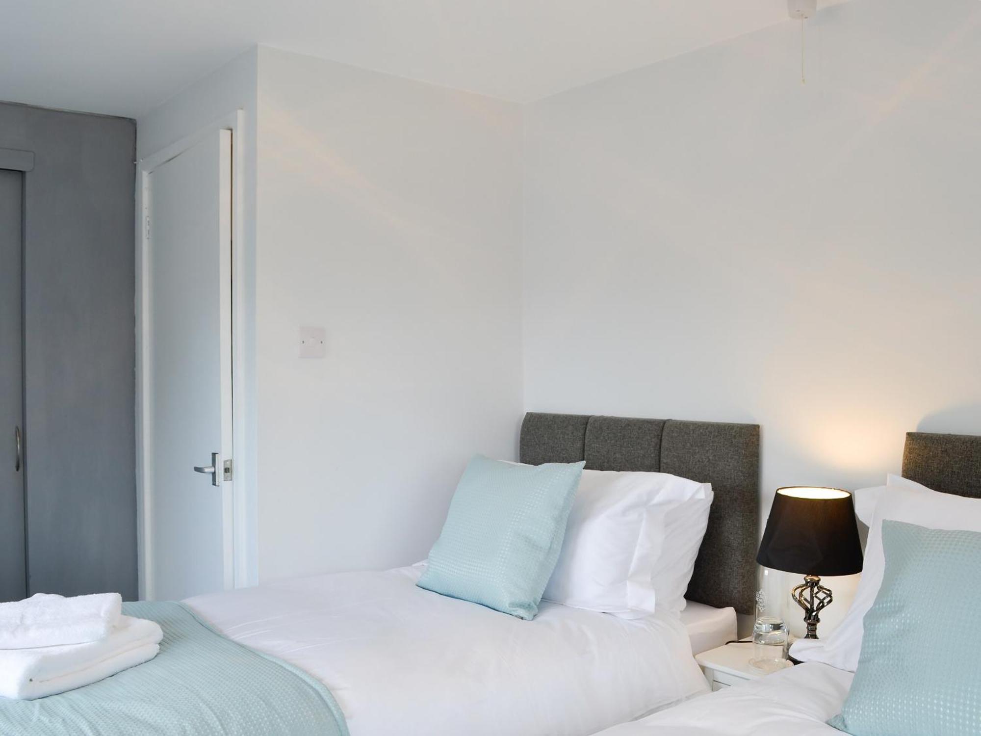 Hillside Cottage Hanmer ภายนอก รูปภาพ